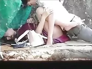 Naughty bionda in ca ...